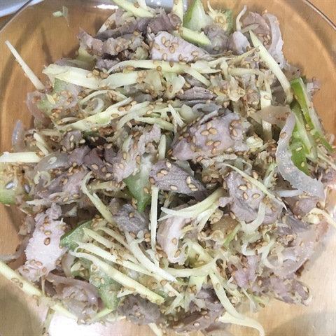 Cách làm nộm thịt lợn xoài xanh