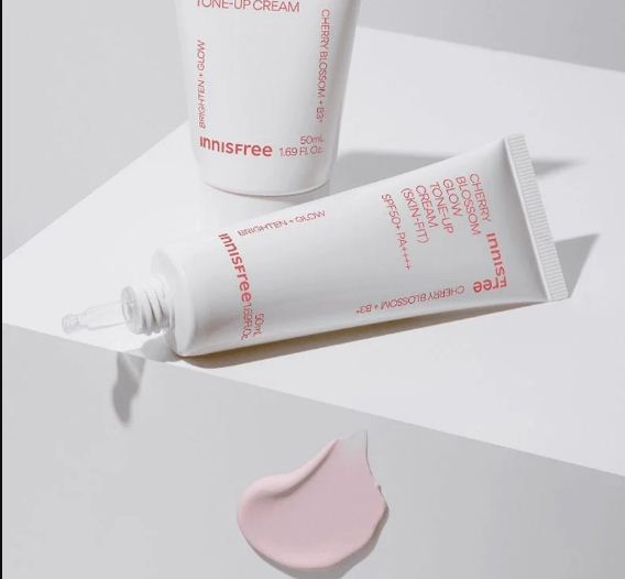 Kem chống nắng giá 500k Innisfree Cherry Blossom