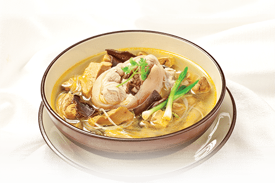 Măng khô ninh chân giò